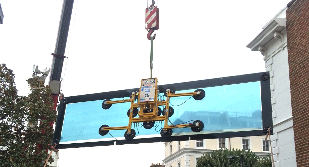 Glass vacuum lifter hire